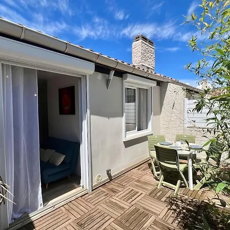 דירה Le Tropico - Clim - Terrasse - Proche Polygone בזייה